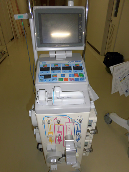 持続的血液透析ろ過する機械の写真